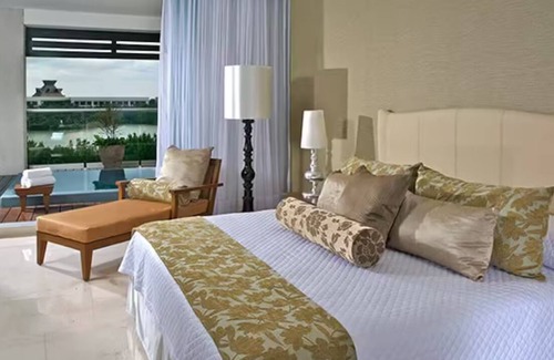 Villa Juarez Resort | Grand Luxxe 1 Bedroom Villa RM