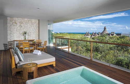Villa Juarez Resort | Grand Luxxe 2BR Spa- 2 Free Massages AND 16 Rounds OF Golf