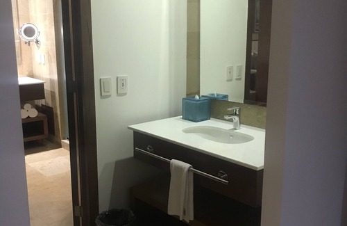Nuevo Vallarta Resort | Grand Luxxe Luxury Three Bedroom Spa Suite