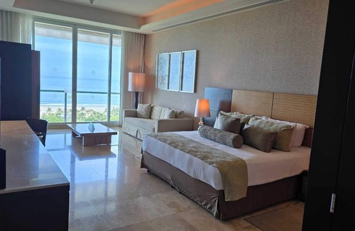 Nuevo Vallarta Hotel | Grand Luxxe