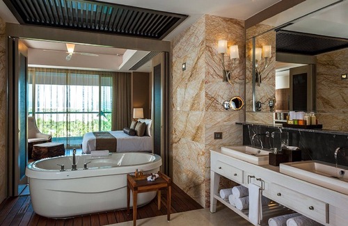 Villa Juarez Resort | Grand Luxxe Two Bedroom Residence Loft-AAA 5-Diamond Resort