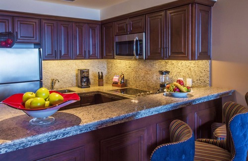 Marina Resort | Grand Master Suite at Luxury 5-Star Resort in Cabo San Lucas Mexico