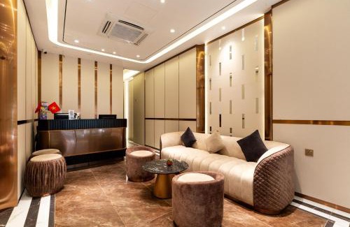 District 1 Hotel | Grand Mays Hotel Luxury & Spa - Ben Thanh Market