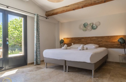 Paradou Other | Grand Mazet garden level, 3 parental suites shared swimming pool - Vallée des Baux