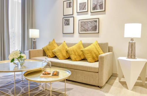 Garhoud Hotel | Grand Mercure Dubai City