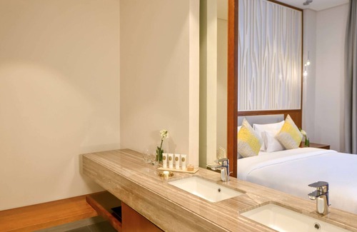 Garhoud Hotel | Grand Mercure Dubai City