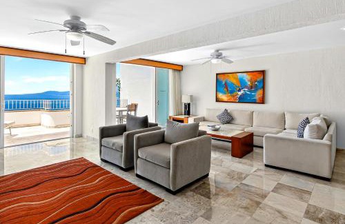 Conchas Chinas Apartment | Grand Miramar A302