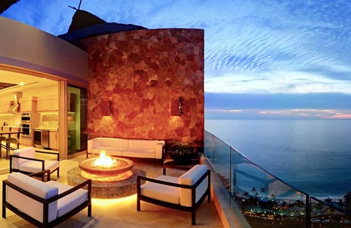 South Shore Hotel Area Resort | Grand Mountain Penthouse with 360 View of Vallarta Bay and Mountains