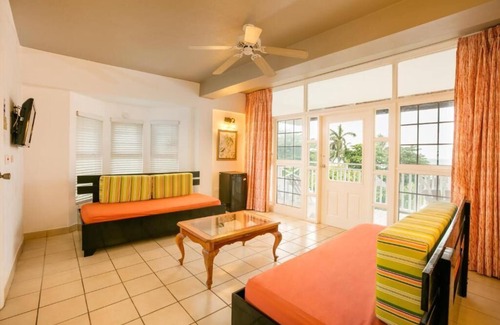 Runaway Bay Hotel | Grand Muthu Runaway Bay Club Caribbean
