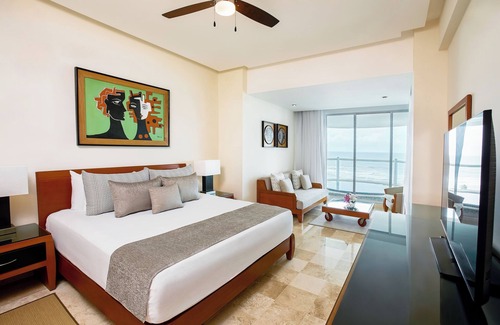 Playa Diamante Resort | Grand Ocean Breeze Acapulco