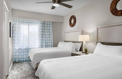 Hilton Head Island Resort | Grand Ocean view, plenty of pools, games, close to rest and shopping.