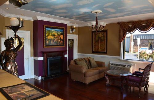 Huntsville Hotel | Grand Palace Inn