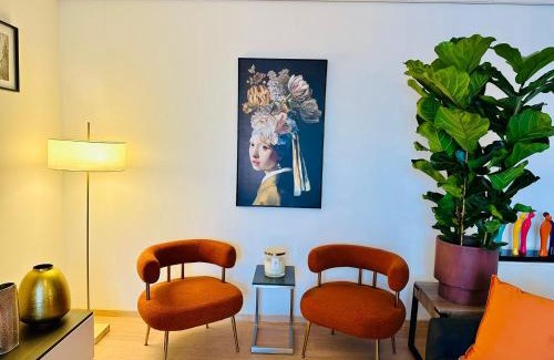 Lower Town Apartment | Grand Place - Prime Location 2 Bedroom Apartment