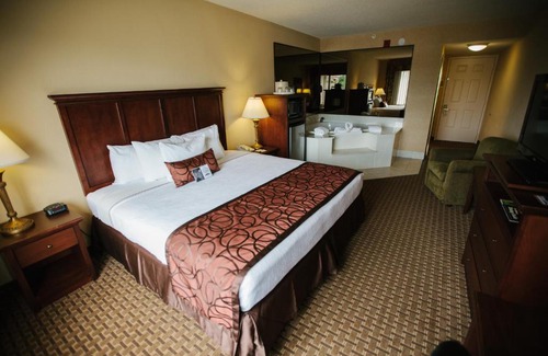 Branson Theater District Hotel | Grand Plaza Hotel Branson