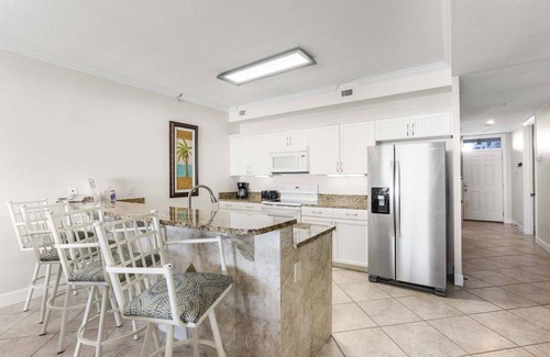 Orange Beach Apartment | Grand Pointe 411 3 3 5 Gulf-front A Amenities