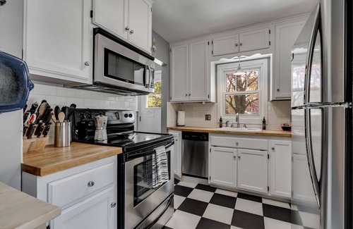 Macalester - Groveland House | Grand Residence