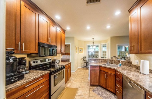 Grand Rivers House | Grand Rivers Home - Walk to Lakes & National Park!