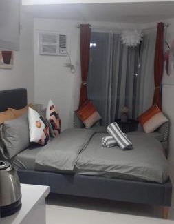Ermita Apartment | Grand Riviera Suites Comfy Condo near US Embassy Manila Bay Roxas Blvd Ermita Manila
