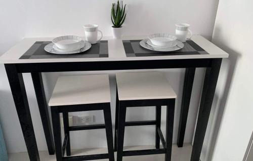 Ermita Apartment | Grand Riviera Suites Comfy Condo near US Embassy Manila Bay Roxas Blvd Ermita Manila