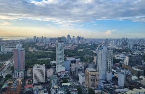 Ermita Apartment | Grand Riviera Suites Condotel by Jen
