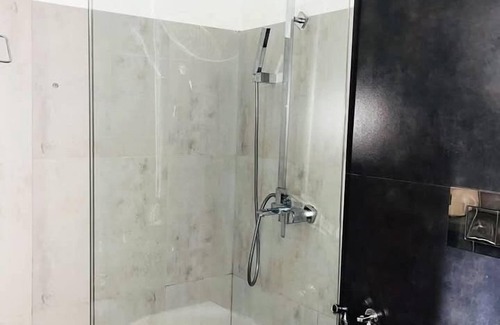 Matara Hotel | Grand Rockland Hotel