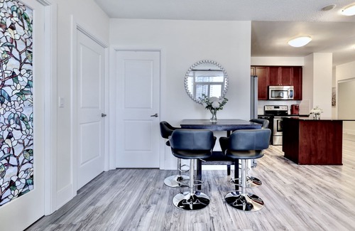 Downtown Mississauga Apartment | Grand Royal Condos -Mississauga SQ One