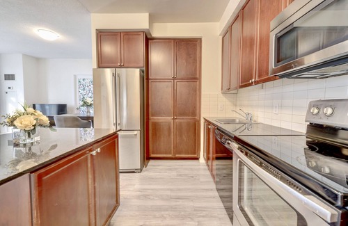 Downtown Mississauga Apartment | Grand Royal Condos -Mississauga SQ One