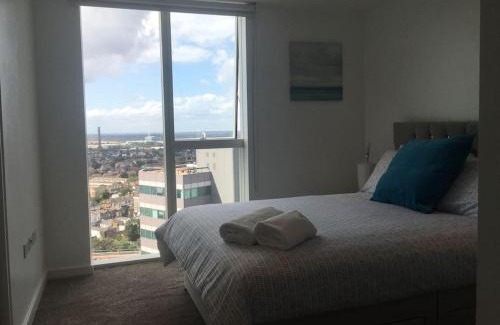 Fairfield Apartment | GRAND SERVICED APARTMENT*
