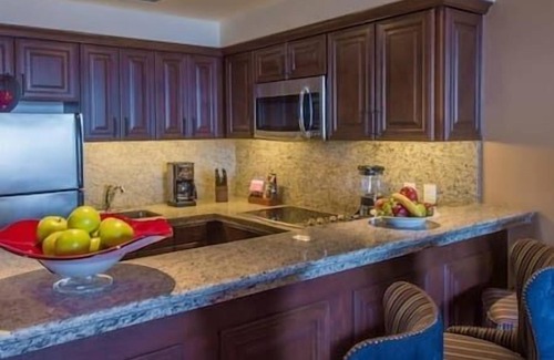 Marina Resort | Grand Solmar Lands End Beachfront Resort & Spa