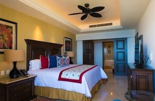 Marina Resort | Grand Solmar Lands End Beachfront Resort & Spa