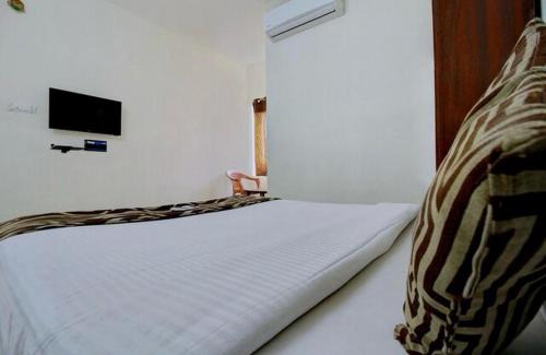 Injambakkam Hotel | Grand Stay