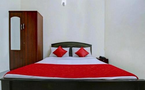 Injambakkam Hotel | Grand Stay