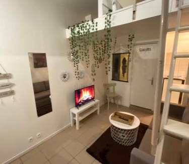 Ermont Apartment | Grand studio Ermont