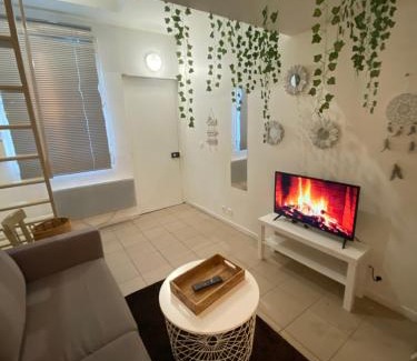 Ermont Apartment | Grand studio Ermont