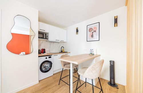 6th Arrondissement Apartment | Grand Studio#jardin Luxembourg#necker#fullequipped