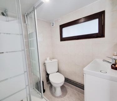 Bois-d'Arcy Apartment | Grand Studio Lumineux pour 4 personnes