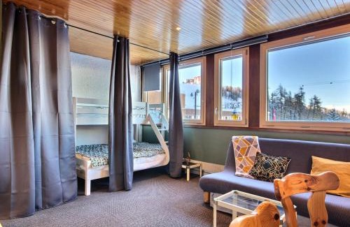 Plagne Centre Apartment | Grand studio pour 3 personnes, au pied des pistes, tout proche des commerces avec Wifi - FR-1-455-166