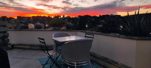 Carry-le-Rouet Apartment | grand studio terrasse de standing, pleine vue village et proche mer