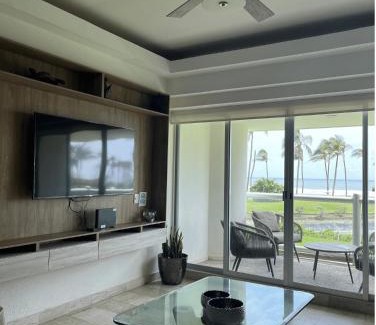 Playa Diamante Apartment | Grand SUITE DIAMANTE COPAN 301