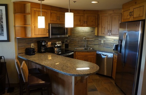 Park City Condo | Grand Summit Hotel - Largest 2 Bedroom/3 Bathroom Suite!