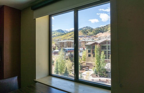 Park City Apartment | Grand Summit views and location, next to slopes by RedAwning - Save 20% on 7+ Nights!