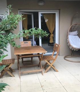 Lalande-Grand Selve Apartment | Grand T1 bis avec jardin exposé plein sud et salle de sport