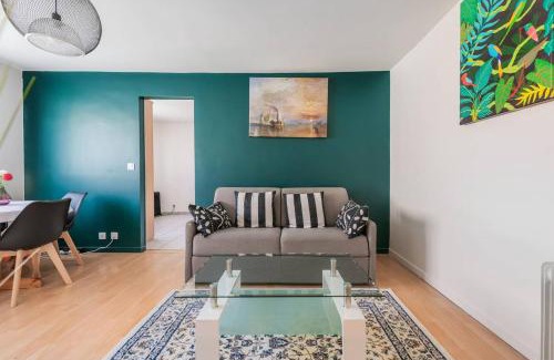 Alfortville Apartment | Grand T2 50m2 - 10min Paris Orly - Jacuzzi - Fan