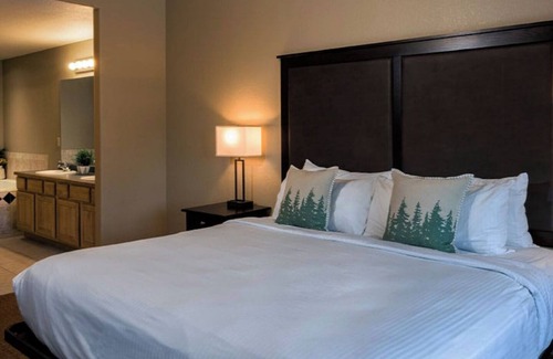 Peak 9 Cabin | Grand Timber Lodge - Week of January 18th - Breckenridge Ski In Ski Out Resort