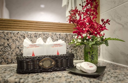 Phaya Thai Hotel | Grand Tower Inn Rama VI Hotel