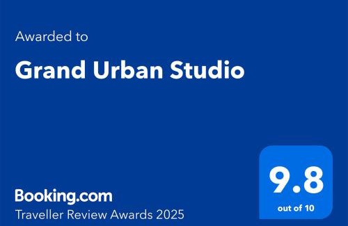 Tirgu Mures Apartment | Grand Urban Studio
