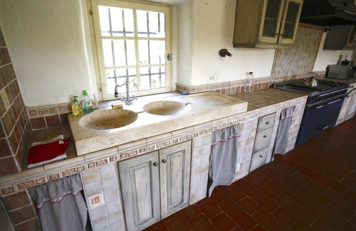 Vallerargues House | Grand Vallen - Le Mas -House-Oversized-Ensuite-Countryside view