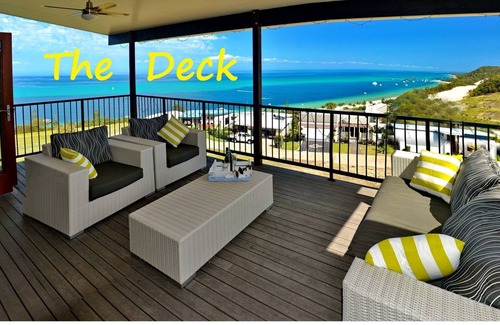 Brisbane Waterfront House | GRAND VIEW Stunning hilltop views. Plunge POOL. 4 bedrooms 6 adults/8 guests max