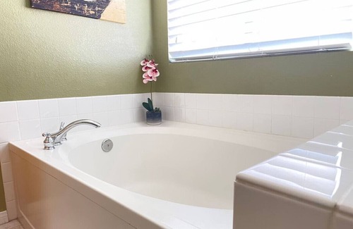 North Las Vegas House | Grand Villa-4room 7beds 3bath