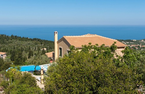 Kavallos Villa | Grand Villa with Private Pool - with Panoramic View, Art Blue Villas
